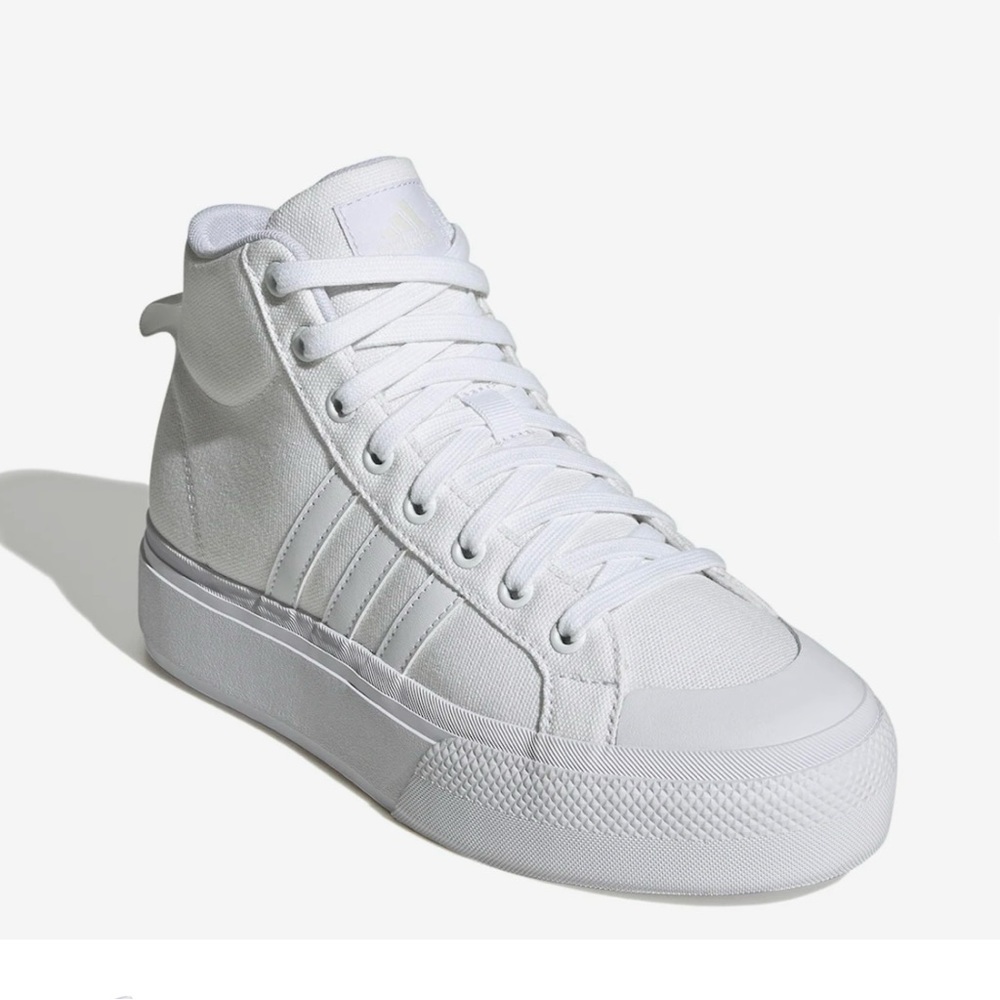 NWT Adidas Bravada 2.0 Mid Platform Canvas Hightop Tennis Shoe White Size 7